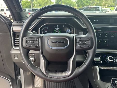 Used 2025 GMC Sierra 1500 Denali Ultimate AWD/4WD image 11