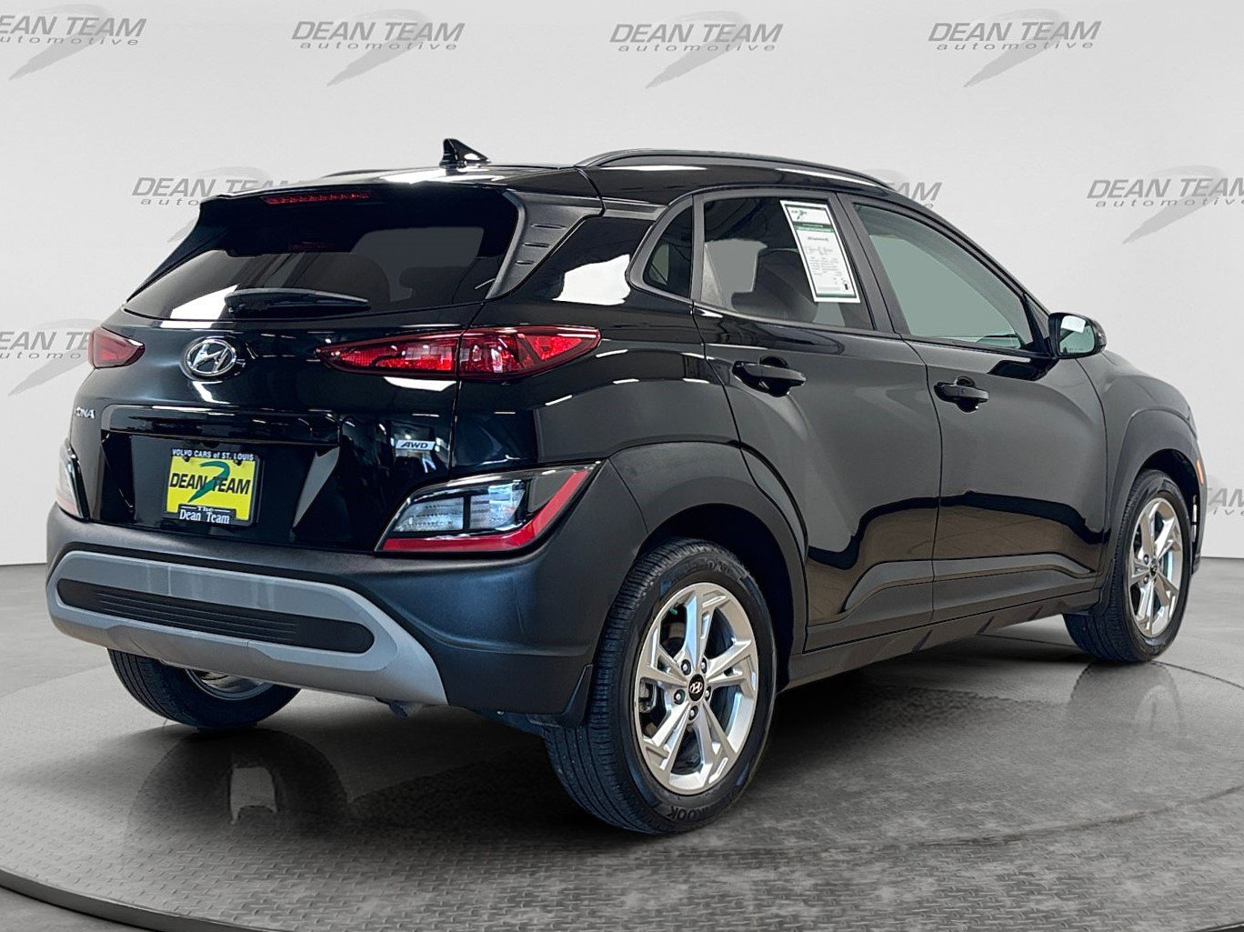 Used 2023 Hyundai Kona SEL AWD/4WD image 4