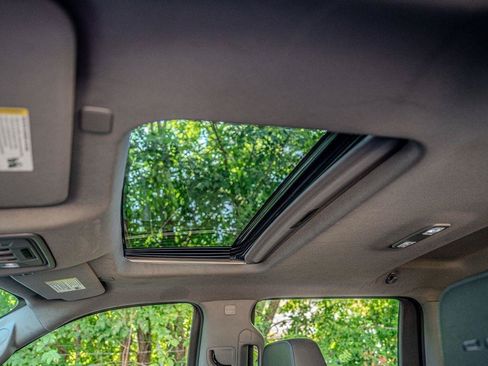 Used 2022 GMC Sierra 1500 Denali w/ Denali Premium Package AWD/4WD image 16