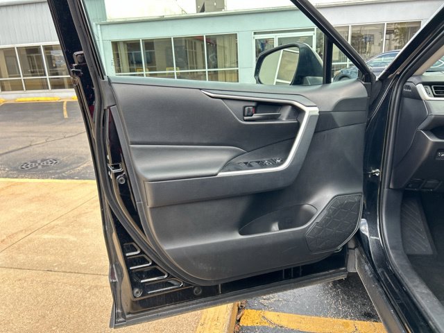 Used 2025 Toyota RAV4 LE FWD image 21