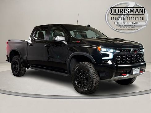 Used 2023 Chevrolet Silverado 1500 ZR2 w/ Technology Package AWD/4WD image 1
