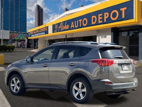 Used 2015 Toyota RAV4 XLE AWD/4WD image 3