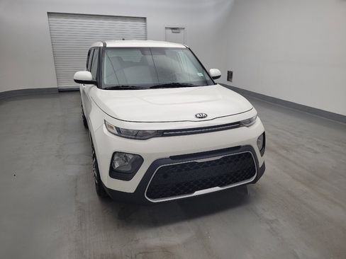 Used 2020 Kia Soul LX FWD image 14