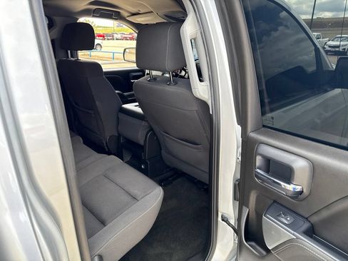 Used 2018 Chevrolet Silverado 1500 LT RWD image 12