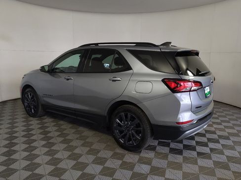 Used 2023 Chevrolet Equinox RS w/ RS Leather Package FWD image 3