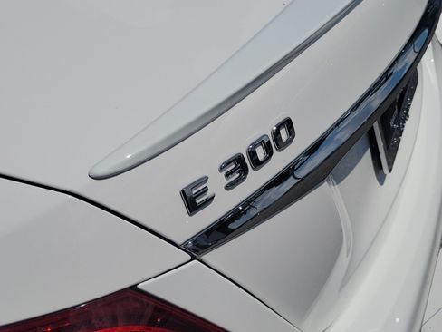Used 2019 Mercedes-Benz E 300 image 29