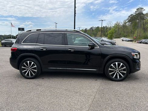 Used 2022 Mercedes-Benz GLB 250 image 13