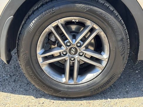 Used 2018 Hyundai Santa Fe Sport w/ Cargo Package AWD/4WD image 9