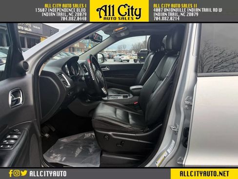 Used 2011 Dodge Durango Crew image 9