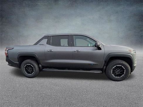 New 2026 Chevrolet Silverado EV Trail Boss w/ Premium Package image 3