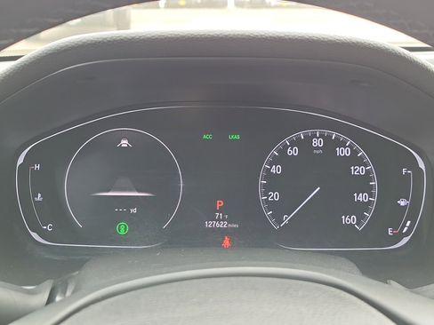 Used 2018 Honda Accord Touring image 18