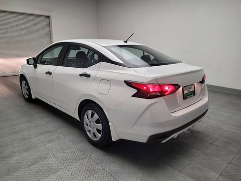 Used 2022 Nissan Versa S w/ Trunk Package FWD image 5