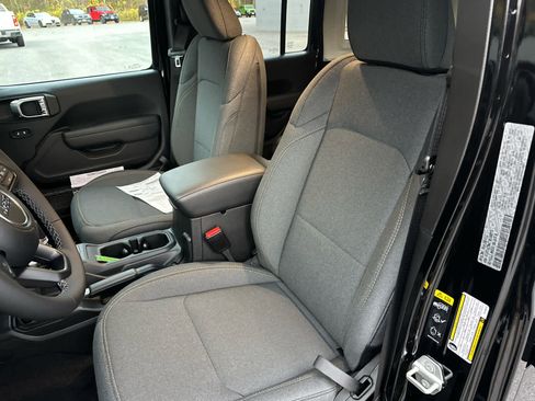 New 2026 Jeep Wrangler Unlimited Sport AWD/4WD image 17