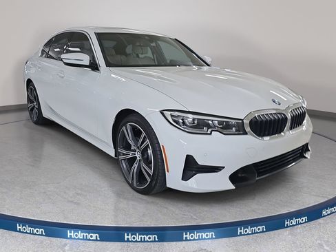Used 2020 BMW 330i Sedan w/ Convenience Package image 4