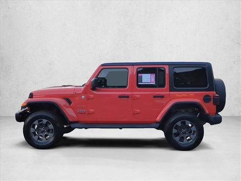 Used 2018 Jeep Wrangler Unlimited Sahara image 8