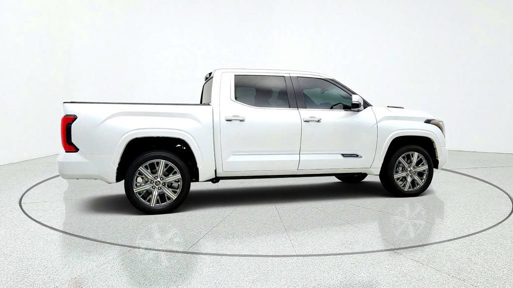 Used 2024 Toyota Tundra Capstone AWD/4WD image 4