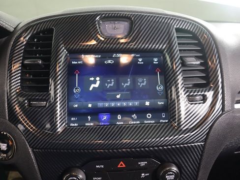 Used 2018 Chrysler 300 S image 48