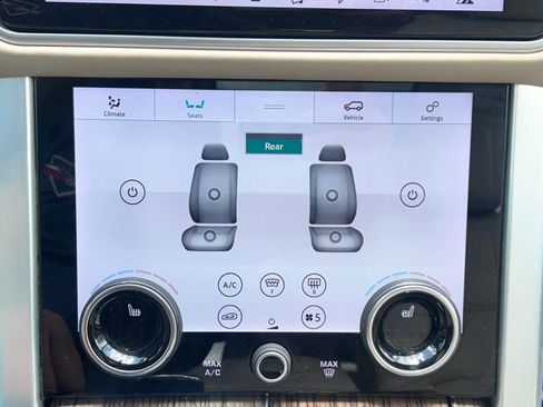 Used 2019 Land Rover Range Rover HSE image 27