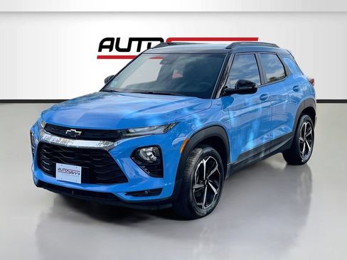 Used 2023 Chevrolet TrailBlazer RS w/ Convenience Package AWD/4WD image 3