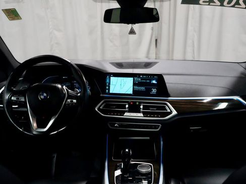 Certified 2023 BMW X5 xDrive45e image 7