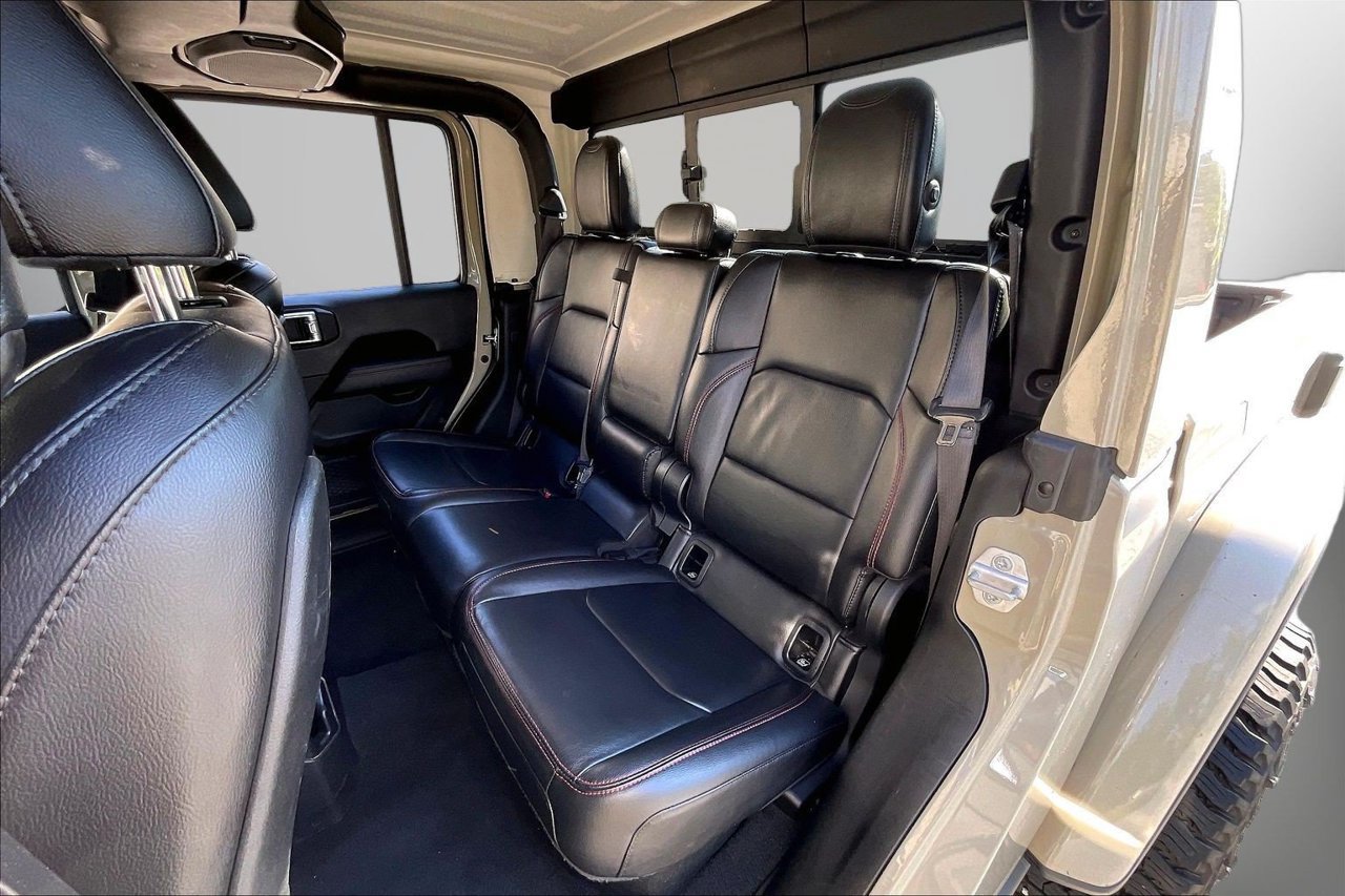 Certified 2020 Jeep Gladiator Rubicon AWD/4WD image 21
