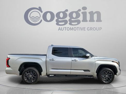 Used 2024 Toyota Tundra Platinum AWD/4WD image 4