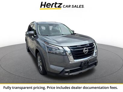 Used 2025 Nissan Pathfinder SV