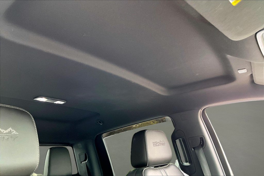 Used 2020 Chevrolet Silverado 1500 High Country w/ Z71 Off-Road Package AWD/4WD image 28