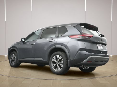 Certified 2023 Nissan Rogue SV FWD image 27