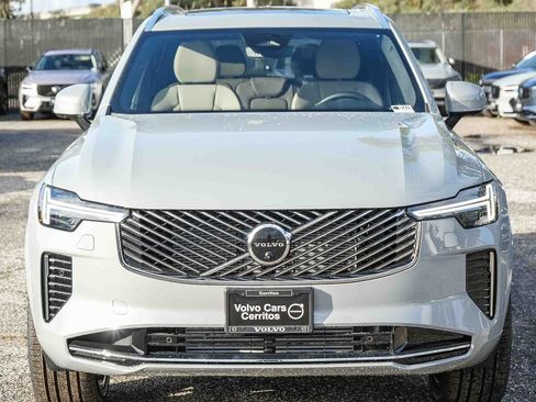 New 2026 Volvo XC90 T8 Plus w/ Protection Package Premier AWD/4WD image 2