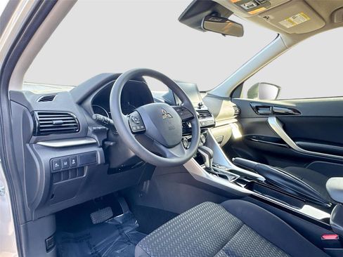 New 2026 Mitsubishi Eclipse Cross LE image 9