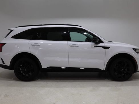 Used 2023 Kia Sorento SX FWD image 9