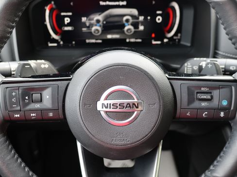 Used 2021 Nissan Rogue Platinum AWD/4WD image 28