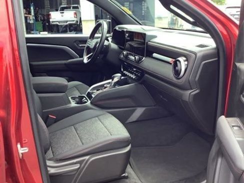 Used 2023 Chevrolet Colorado Z71 w/ Z71 Convenience Package 2 AWD/4WD image 20