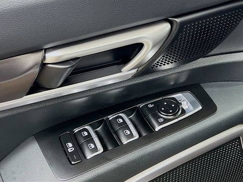 New 2025 Kia Telluride S image 18