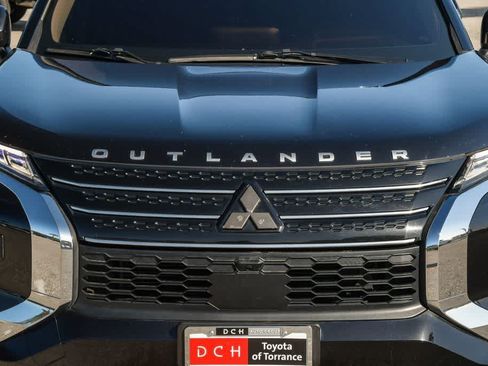 Used 2022 Mitsubishi Outlander ES AWD/4WD image 5
