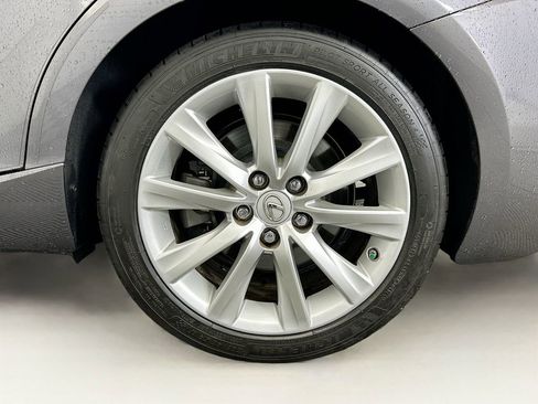 Used 2016 Lexus IS 200t image 29