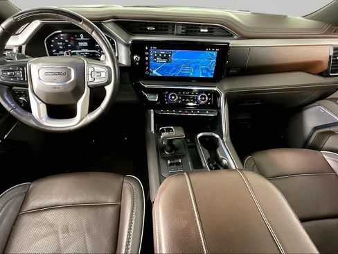 Used 2024 GMC Sierra 1500 Denali AWD/4WD image 8