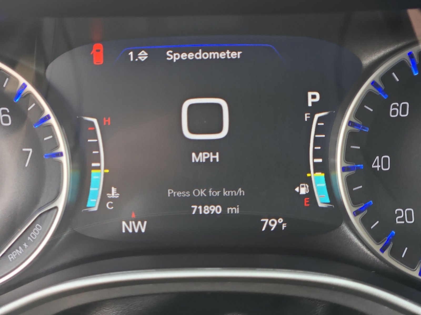 Used 2023 Chrysler Pacifica Touring-L FWD image 26