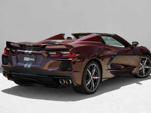 Used 2023 Chevrolet Corvette Stingray Premium Conv w/ Z51 Performance Package RWD image 3