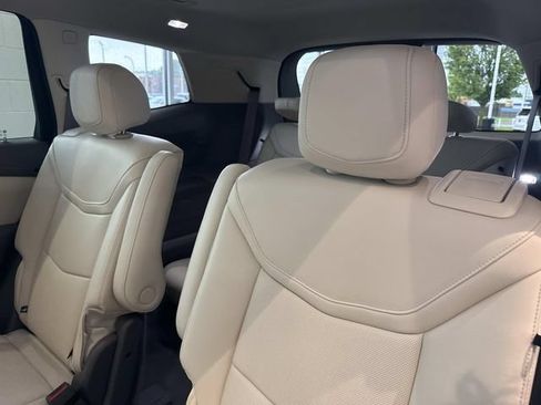 Certified 2024 Cadillac XT6 Premium Luxury w/ LPO, Floor Liner Package AWD/4WD image 31