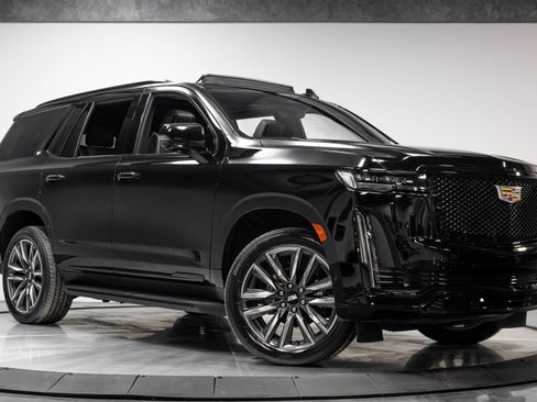 Used 2022 Cadillac Escalade Sport w/ Touring Package AWD/4WD image 46