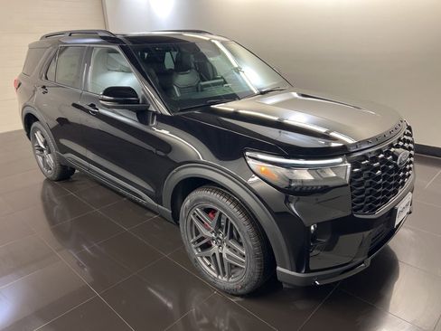 New 2026 Ford Explorer ST-Line w/ ST-Line Street Pack image 1