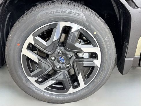 New 2025 Subaru Forester Limited image 30