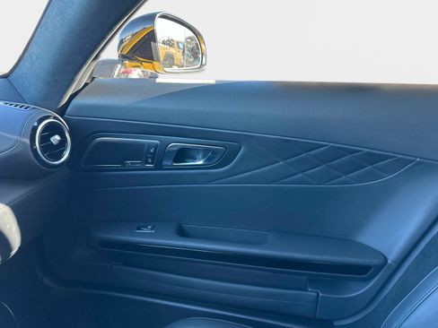 Used 2021 Mercedes-Benz AMG GT Coupe image 19