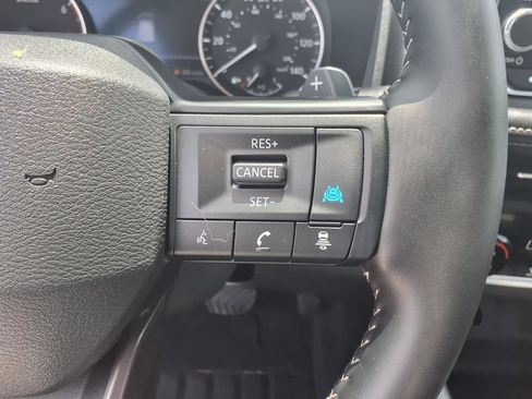 Used 2026 Nissan Rogue SV FWD image 9
