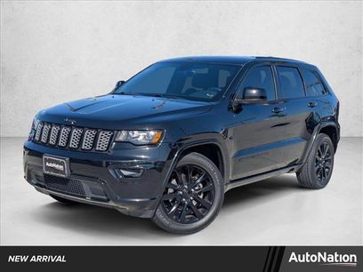 Used 2017 Jeep Grand Cherokee Altitude