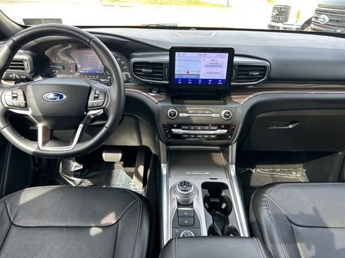 Certified 2020 Ford Explorer Limited w/ Class III Trailer Tow Package image 6