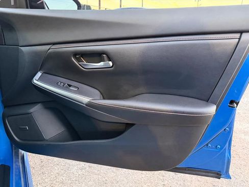 Used 2023 Nissan Sentra SR w/ SR Premium Package image 19