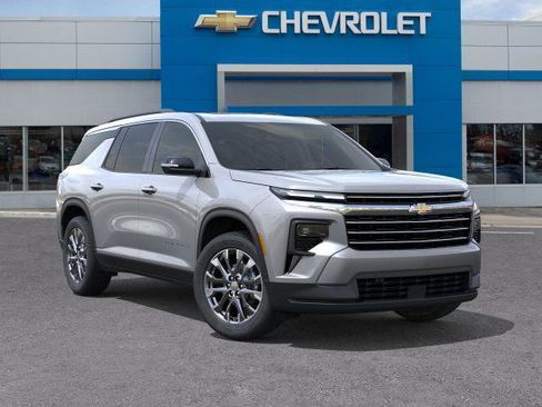 New 2026 Chevrolet Traverse LT w/ Sun and Wheel Package FWD image 40